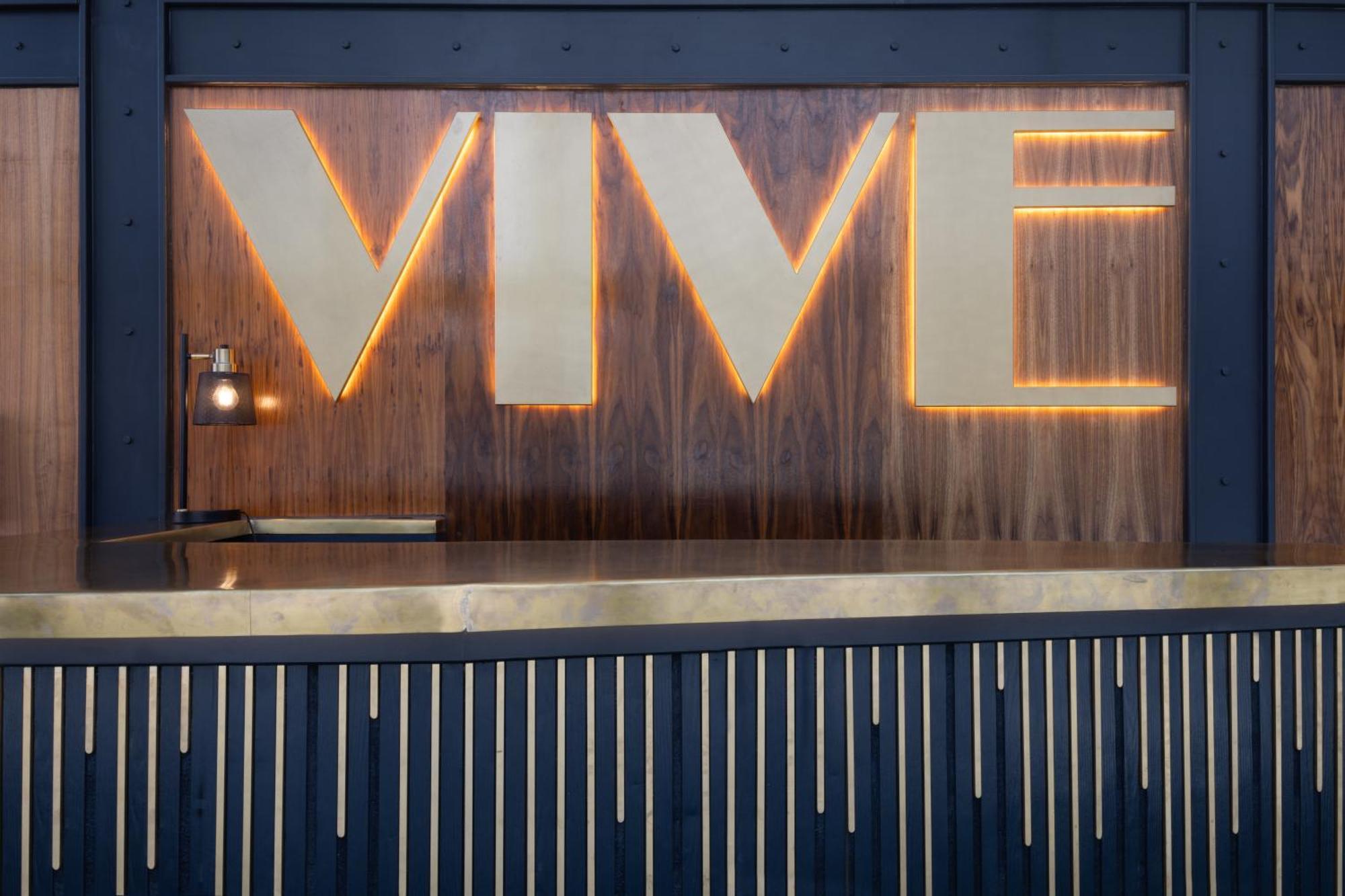 Vive Hotel Гастингс Экстерьер фото
